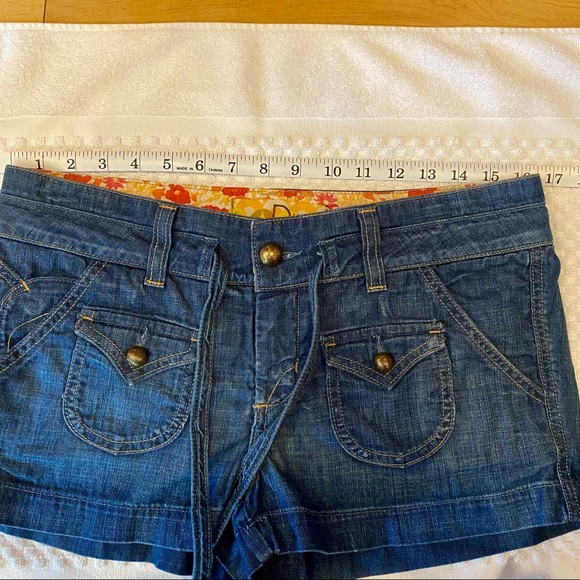 Do It In Dittos...Shorts! - Picture 5 of 11